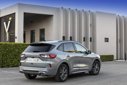 Ford Kuga Plug-in hybrid FWD 225Ps